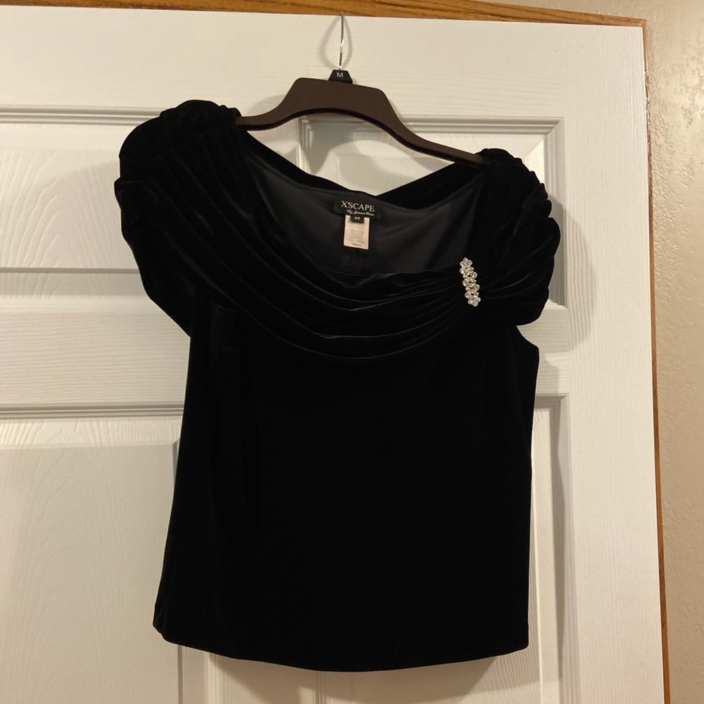 Velvet top for you winter formal events!